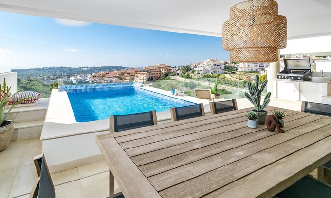 Marbella Apartment | Casa Morelia I by Roomservices