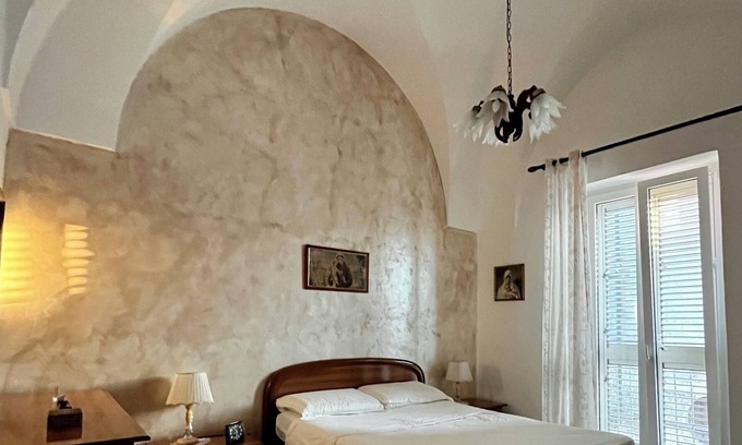 Mesagne Apartment | Casa nel centro storico di Mesagne, Familiare e parcheggi gratuiti nei dintorni.
