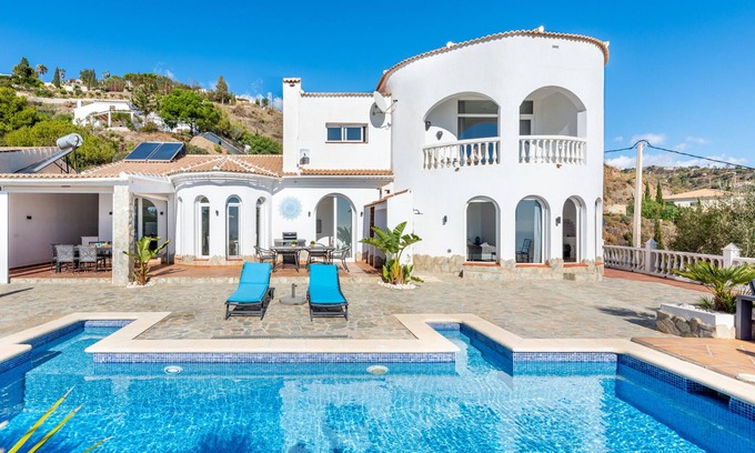 Arenas Villa | Casa Niva | Spacious Country House with Exclusive Pool and Sea View