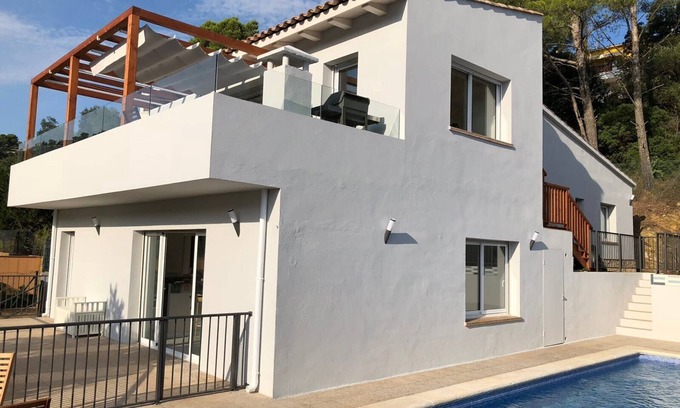 Sa Riera Villa | Casa Nuestra - A place of beauty, breathtaking landscapes, food, wine and fun.