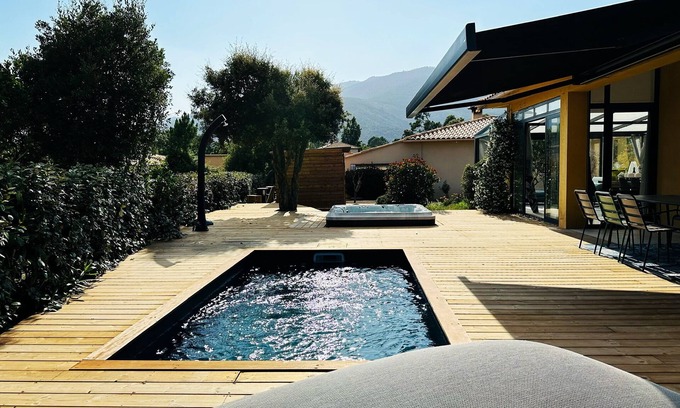 San-Gavino-di-Carbini Villa | Casa Ombra Porto-Vecchio Sleeps 6 3 bedrooms 2 bathrooms Private pool and SPA