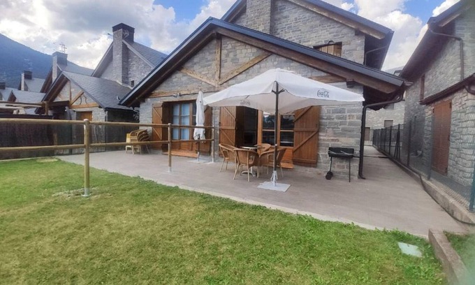 Villanua House | CASA ORBIL