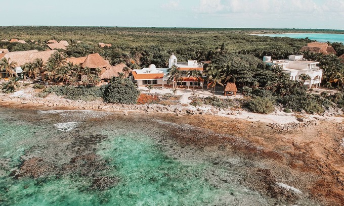 Paamul House | Casa Paamul is an amazing home located on one of the most beautiful private bays