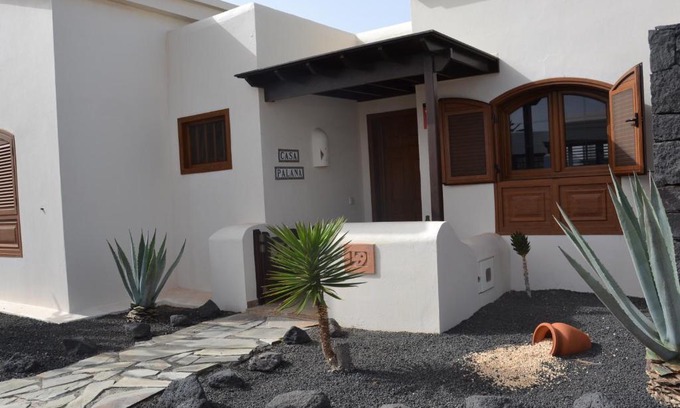 Montana Roja Villa | Casa Palana