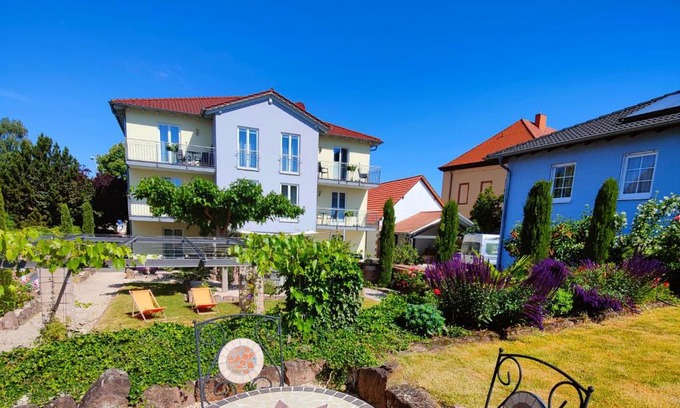 Grosskarlbach Bed & Breakfast | Casa Palatina