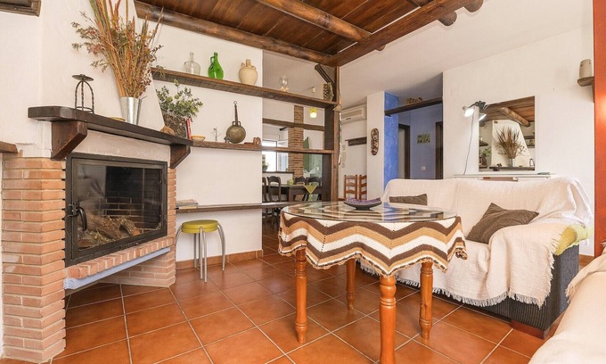Benamahoma Apartment | Casa Paula - Apartment In Benamahoma