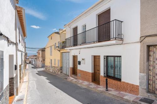 Illora House | Casa Petra