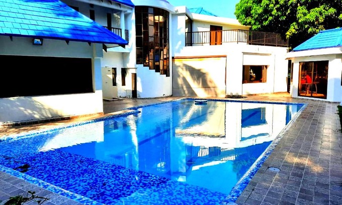 Girardot House | Casa Piscina Privada en Condominio Campestre el Peñon Girardot