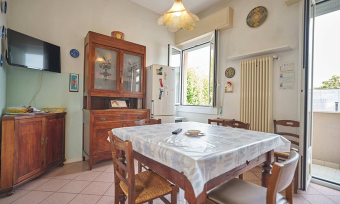 Miramare Apartment | Casa Ponti - Two Bedroom Apartment, Sleeps 5