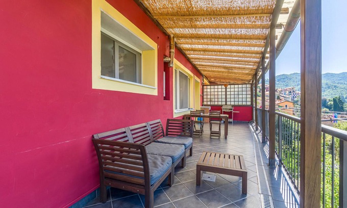 Castiglione Chiavarese Apartment | Casa Relax in Collina