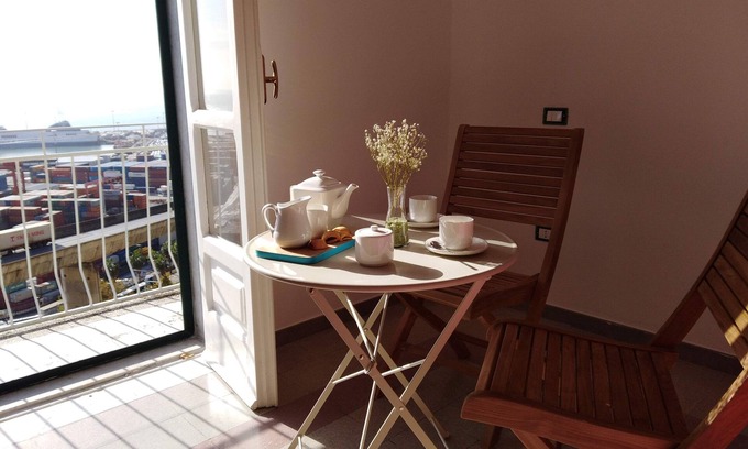 Historical Downtown Salerno Apartment | Casa Relais The Harbor