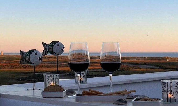 Conil de la Frontera City Center House | Casa Rio - Modern townhouse with fantastic views close to beach and town