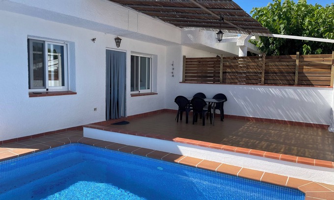 Riumar House | Casa Rogi, with pool, ideal for family, on main street and near the beach