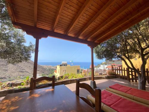 La Calera House | Casa Roja La Calera