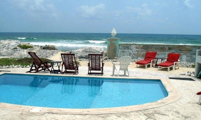 Colonia Salina Chica Apartment | Casa Rosa - Beautiful Ocean Front Home - 2 Bedroom Apartment