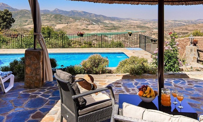 El Gastor Villa | Casa Rural El Tajo El Gastor by Ruralidays