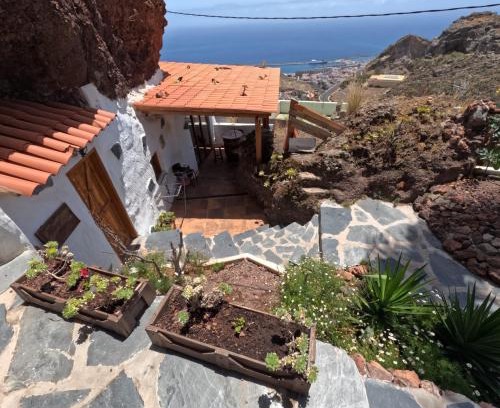 Santa Cruz de Tenerife House | Casa rural Alessia with jacuzzi ,garden & swimming pool