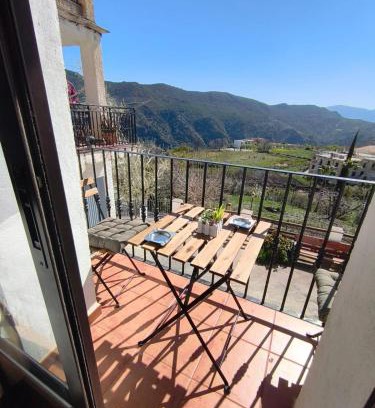 Mecina Fondales House | Casa Rural hasta 14 personas Alpujarra Granadina, La Almazara