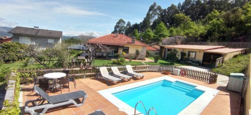 Santa Cristina de Cobres House | Casa Rural Pontevedra con piscinajardínbarbacoa