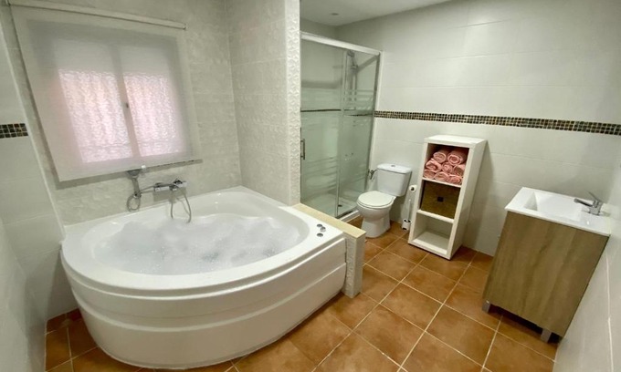 Olvera House | Casa Rural Villa Briar