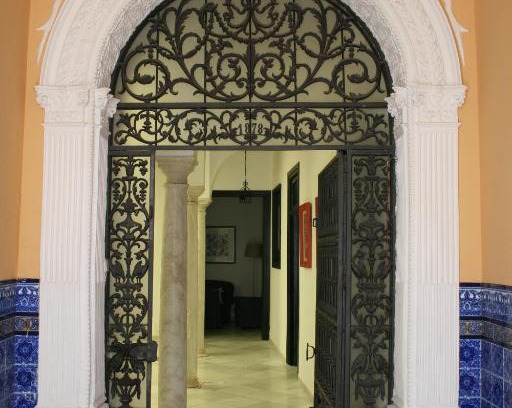 Carmona House | Casa S. XIX en pleno centro de Carmona