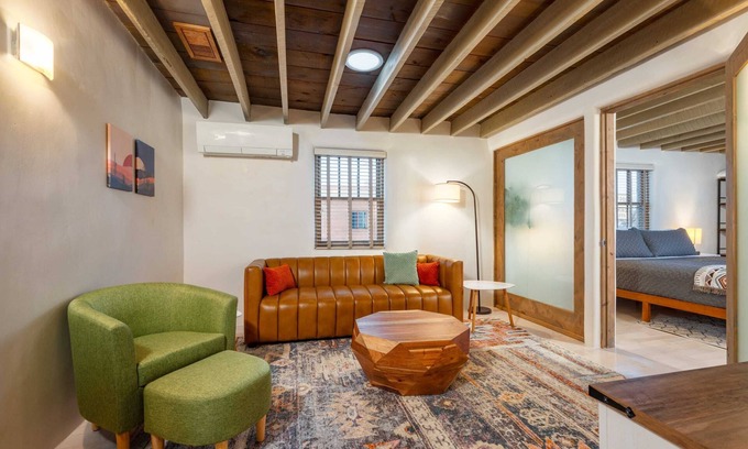 Santa Fe House | Casa Saint Francis- King Bed-Patio & Fire Pit -2BR