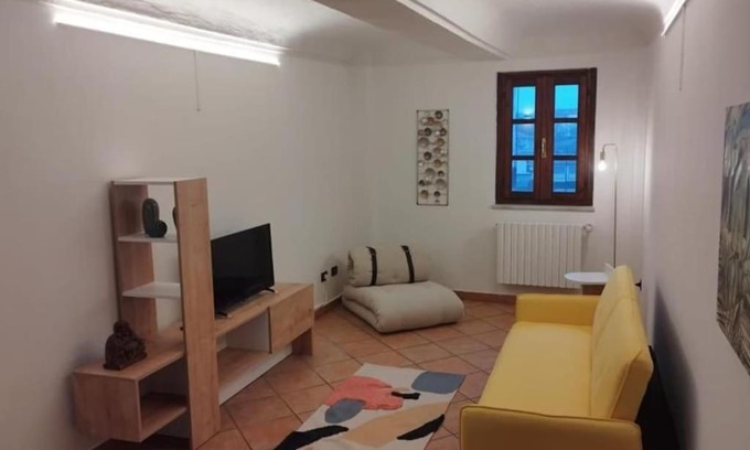 Castagnole delle Lanze Apartment | Casa San Pietro centro storico