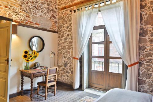 Historic Center Apartment | CASA SAUTO Historic Fam Suite 1 block from Zocalo