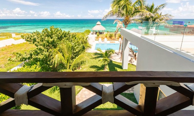 Isla Mujeres Villa | Casa Seven Ocean Front with Private C hef Included