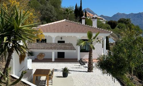 Sayalonga House | Casa Soleada