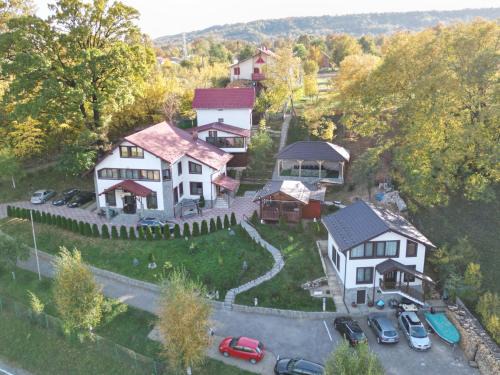 Izvoarele House | Casa Stejarul Lui Andrei