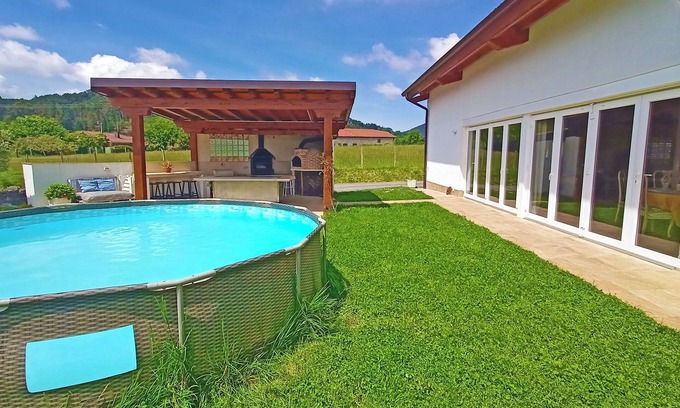 Menaka Cottage | Casa Temática Ideal Grupos-familias, a 10 Min. de la Playa y de S.j.gaztelugatxe