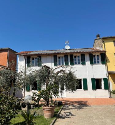Capannori House | Casa vacanze Eny