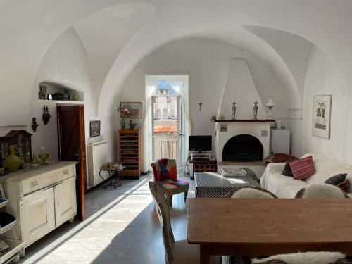 Airole House | Casa Venezia in Airole, Liguria, Italy