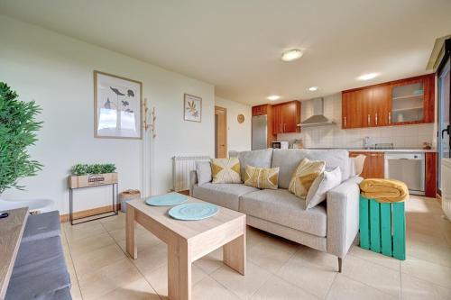 Viana Apartment | Casa Viana by Clabao