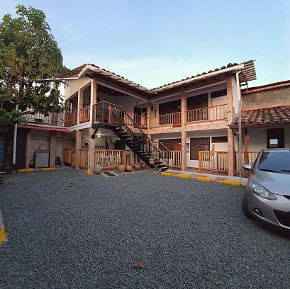 Guadalajara de Buga Apartment | Casa Vieja Alba Inés