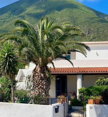 Malfa House | Casa Zagami