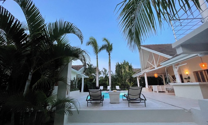 Las Terrenas Villa | CASA ZEN/Luxury 5 Bed Villa with Private Pool off Incredible Coson Beach!