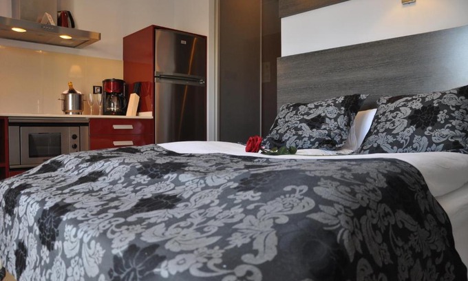Calella Apartment | Casablanca Suites - Adults Only