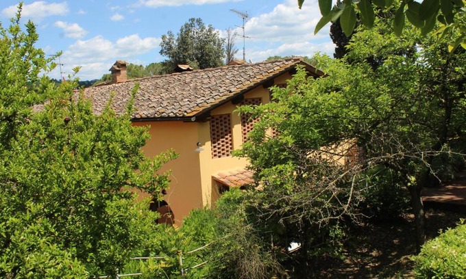 Certaldo Apartment | casagalayoga