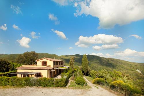 Riparbella House | Casale Pundarika
