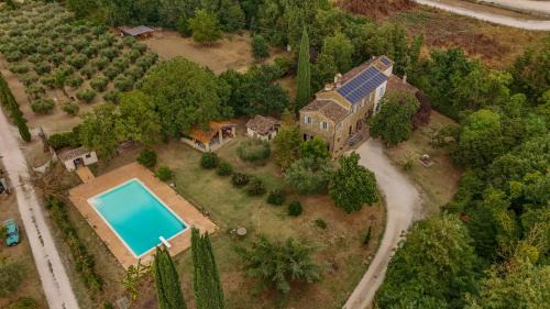 Bettona Apartment | Casale Sforna - Appartamento con 2 camere da letto e piscina - ItalyWeGo
