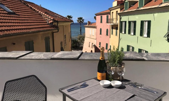 San Lorenzo al Mare Apartment | Case Antico Comune