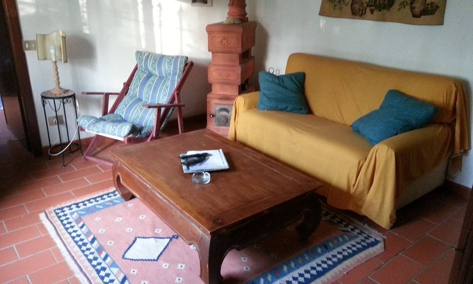 Castelnuovo Magra House | Casetta la Quercia, an idyllic place surrounded by greenery and close to the sea