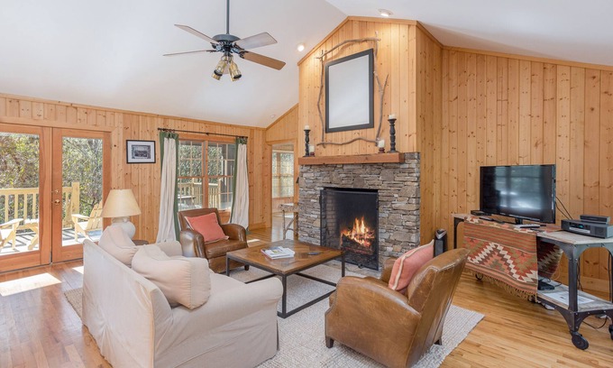 Lonesome Valley House | Cashiers “Rhododendron Cottage”