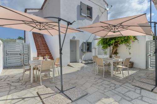 Lacona House | Casina Napoleonica