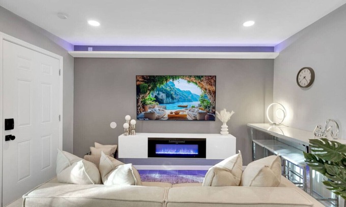 Vista Del Monte House | Casita Blanca Near TMC