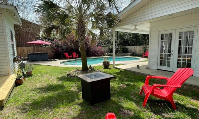 Shandon House | Casita - COLA & Hot Tub