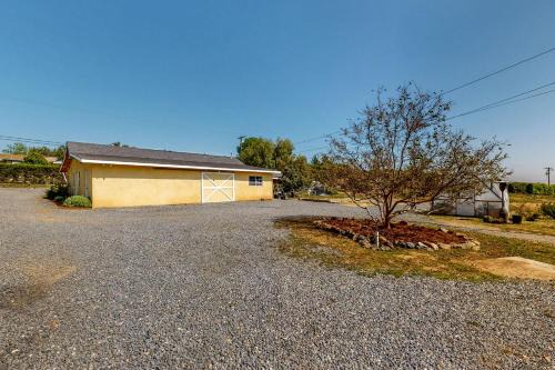 Fallbrook House | Casita de la Maracuyá