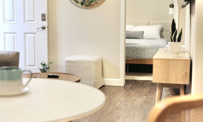 Lincoln Acres Apartment | Casita Mar -Cozy, Bright and Private 10 mins to downtown